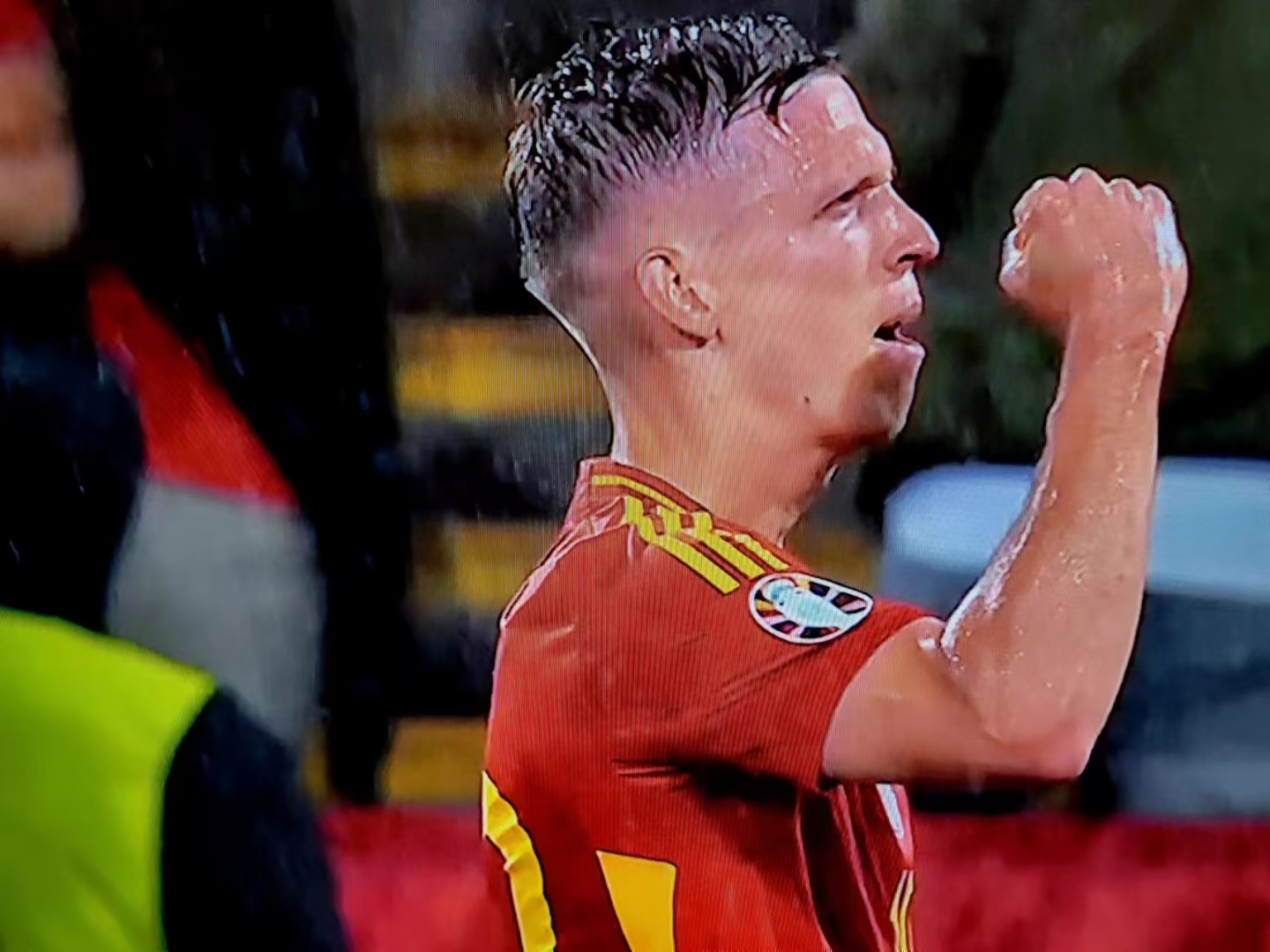 墨西哥轻取皇马,穆勒高光表现 墨西哥轻取皇马,穆勒高光表现