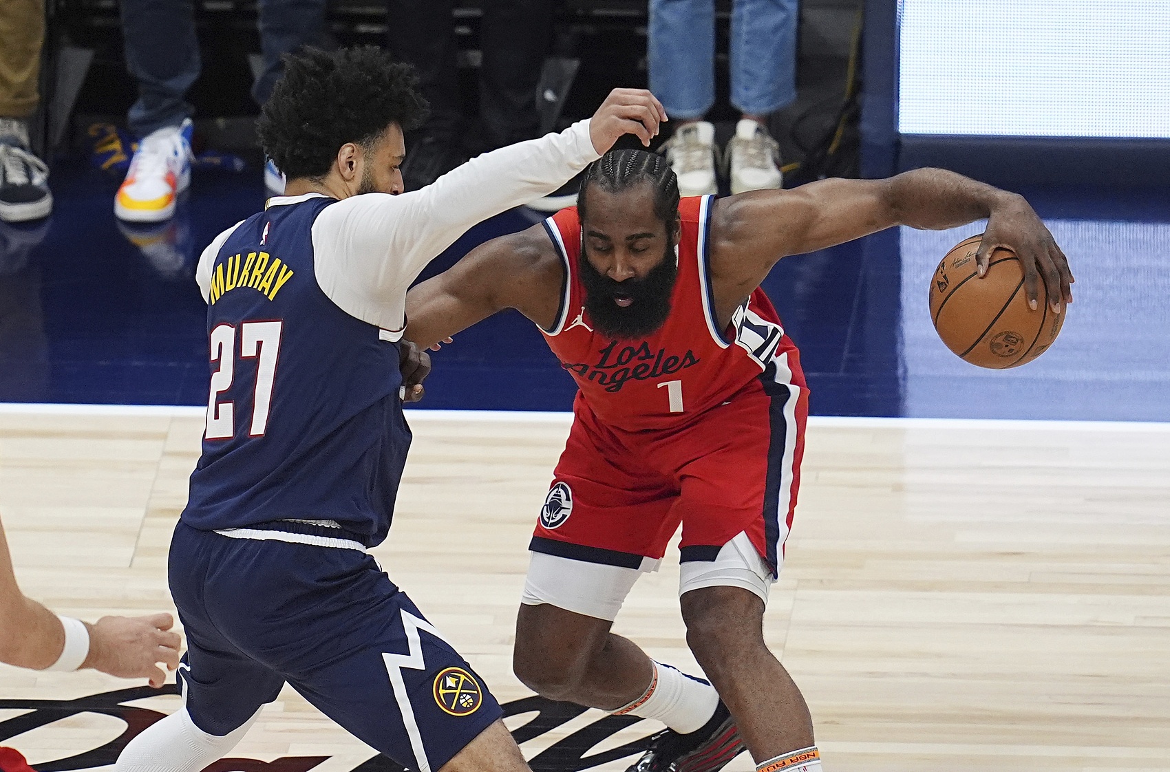 快船完胜灰熊,西亚卡姆带队取胜 快船完胜灰熊,西亚卡姆带队取胜