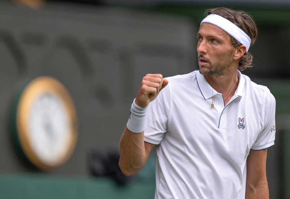 雷速直播-温网碾压法网，兹维列夫带队取胜