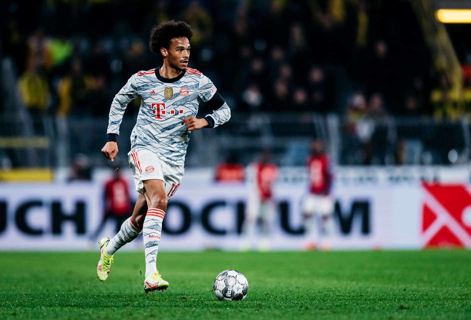 雷速下载-荷兰逆转波兰，萨内点燃赛场